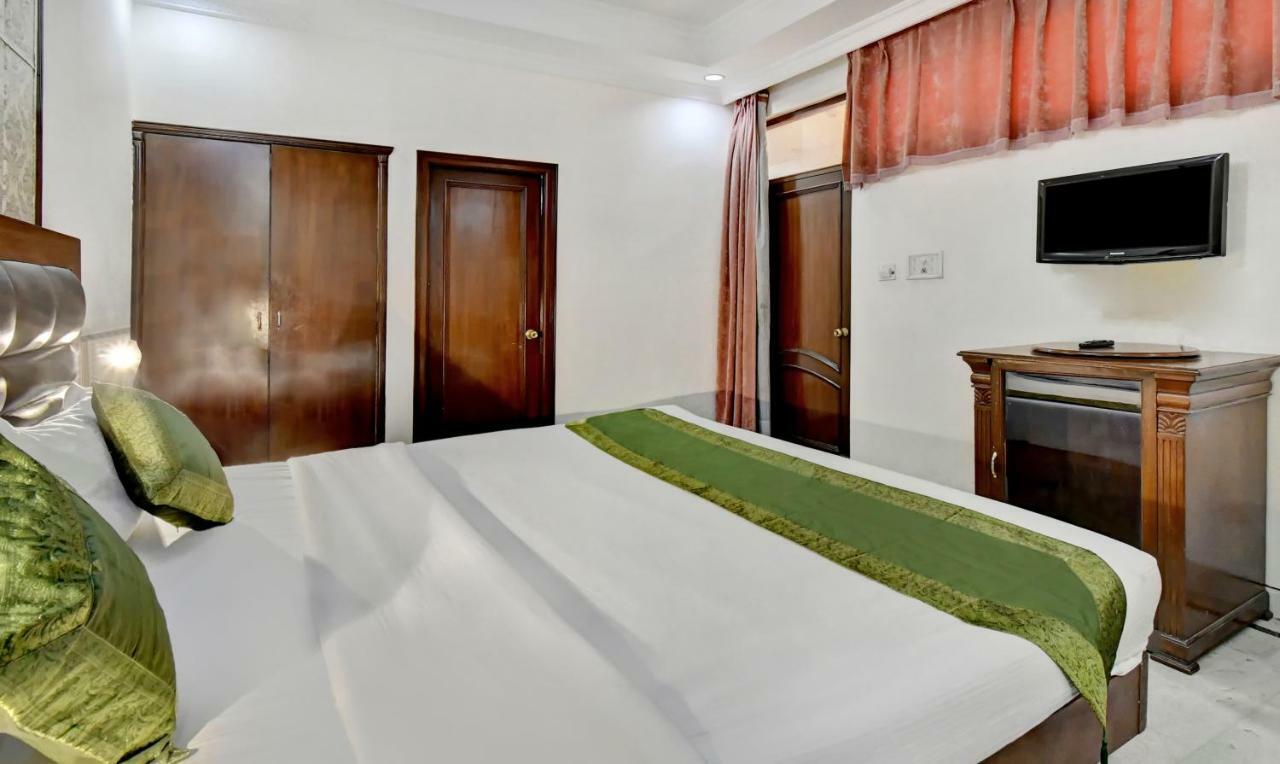 Treebo Trend Corporate Inn Chandīgarh Dış mekan fotoğraf