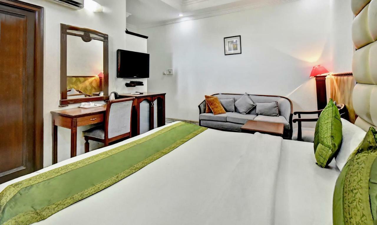 Treebo Trend Corporate Inn Chandīgarh Dış mekan fotoğraf