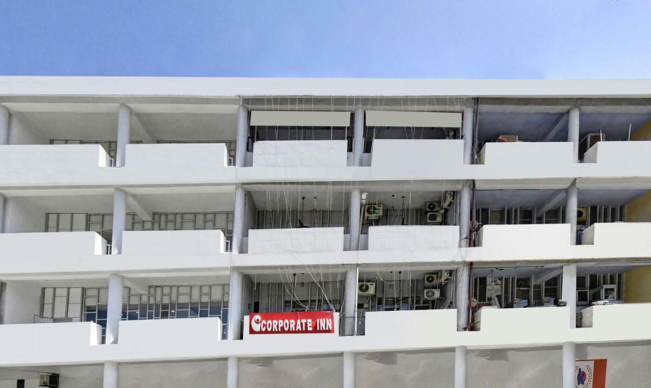 Treebo Trend Corporate Inn Chandīgarh Dış mekan fotoğraf